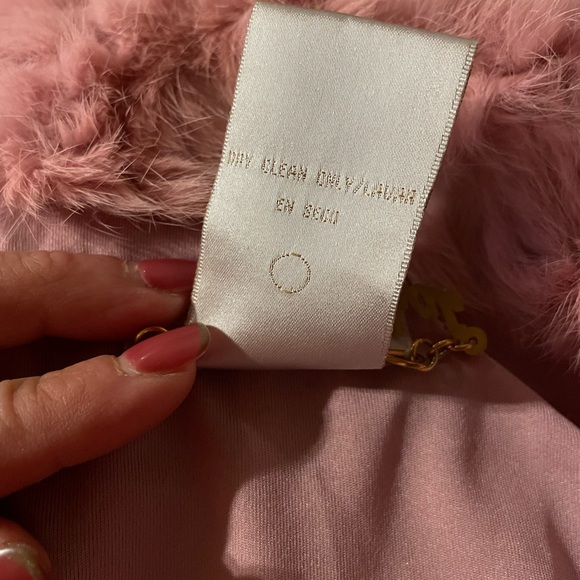 Baby Phat Pink Rabbit Fur Vest w/ Gold Logo Chain – Size S – Y2K Glam Aesthetic - Picture 3 of 8